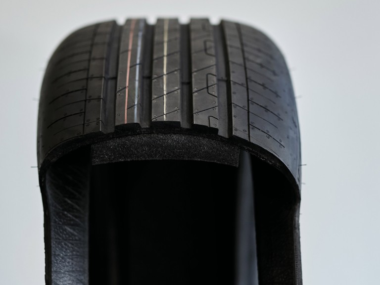 MINI Accessories – cross section – tyres