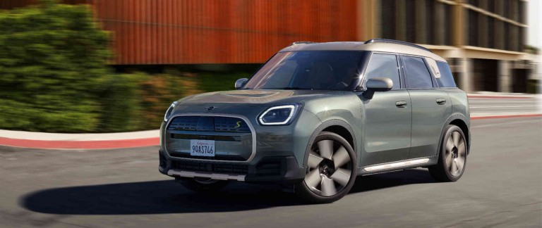 All-electric MINI Countryman – stage